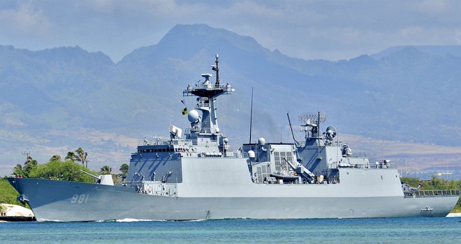 RoK Navy Ship visits HCM City - ảnh 1